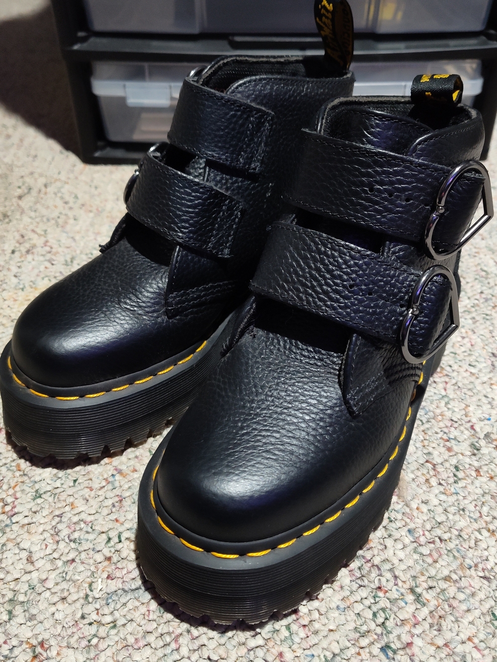 Dr. Martens Devon Heart platform black boots US size 6